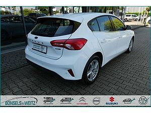 Ford  FOCUS 1.0 EcoBoost COOL&CONNECT 5-TÜRIG Winterrä